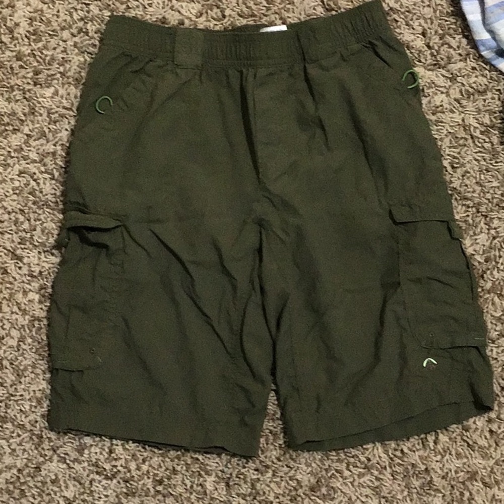 Boys green Columbia shorts/ swim trunks